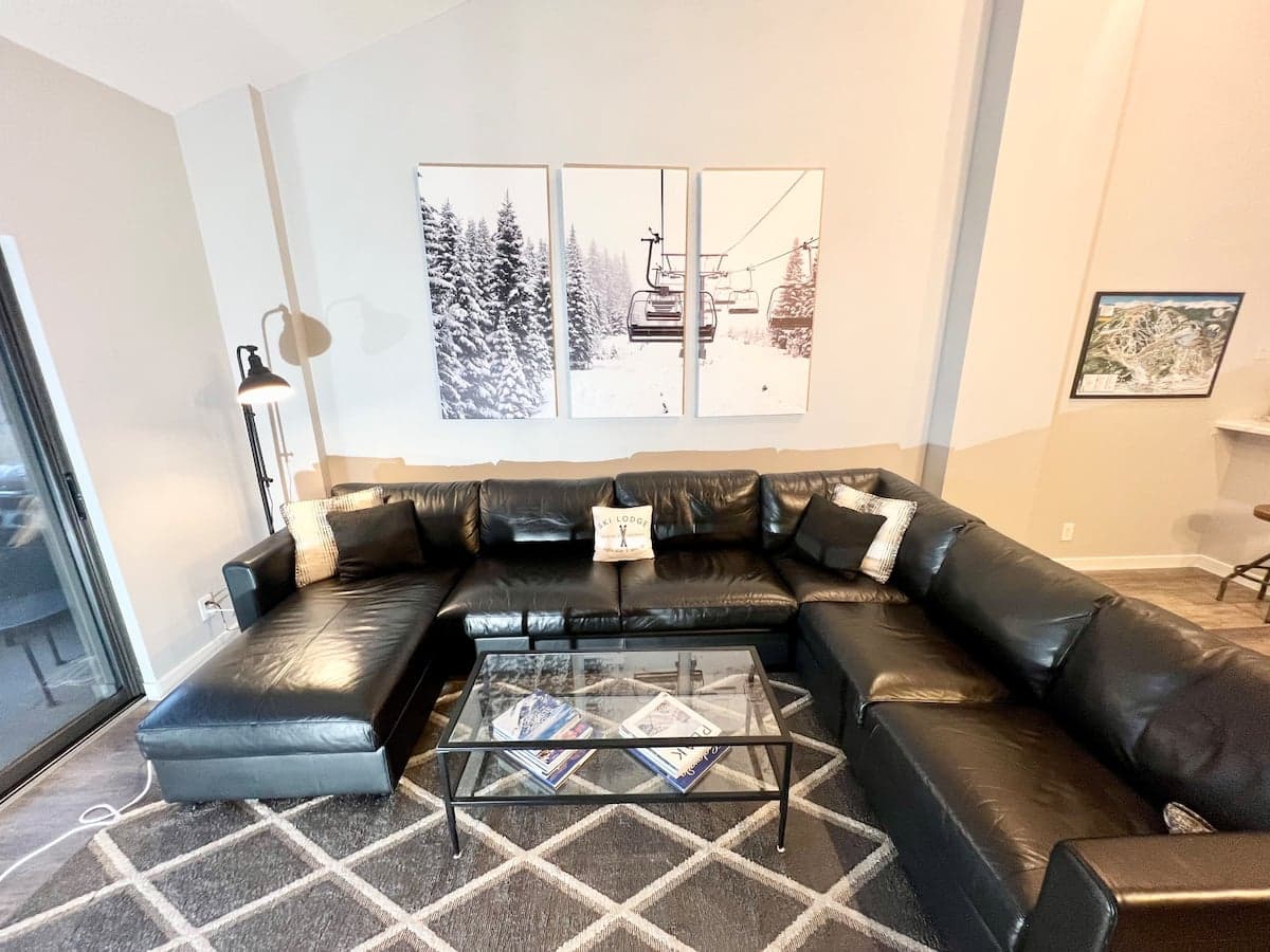 Living room seating with views toward Beaver Creek
